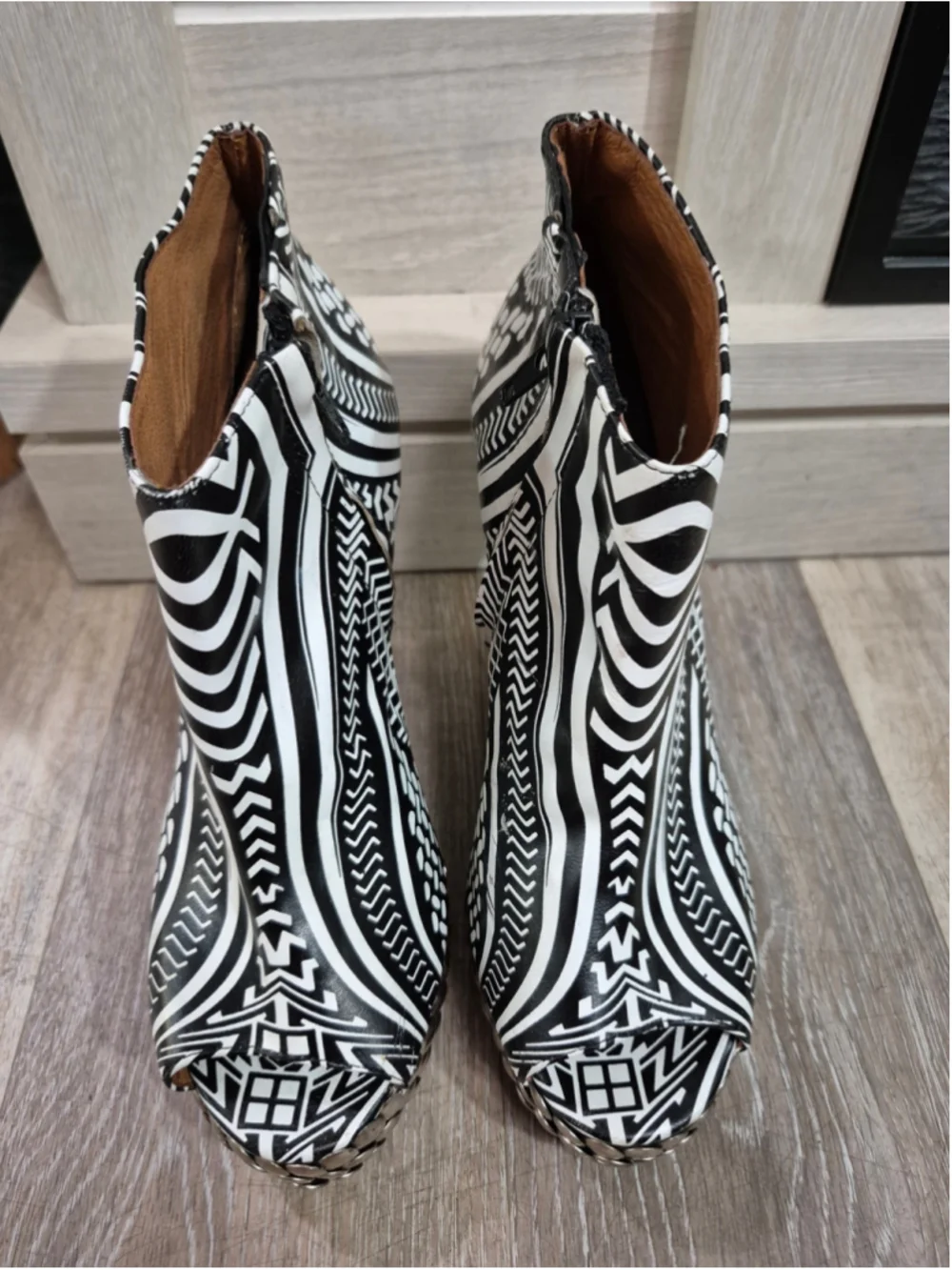Unbranded these pre